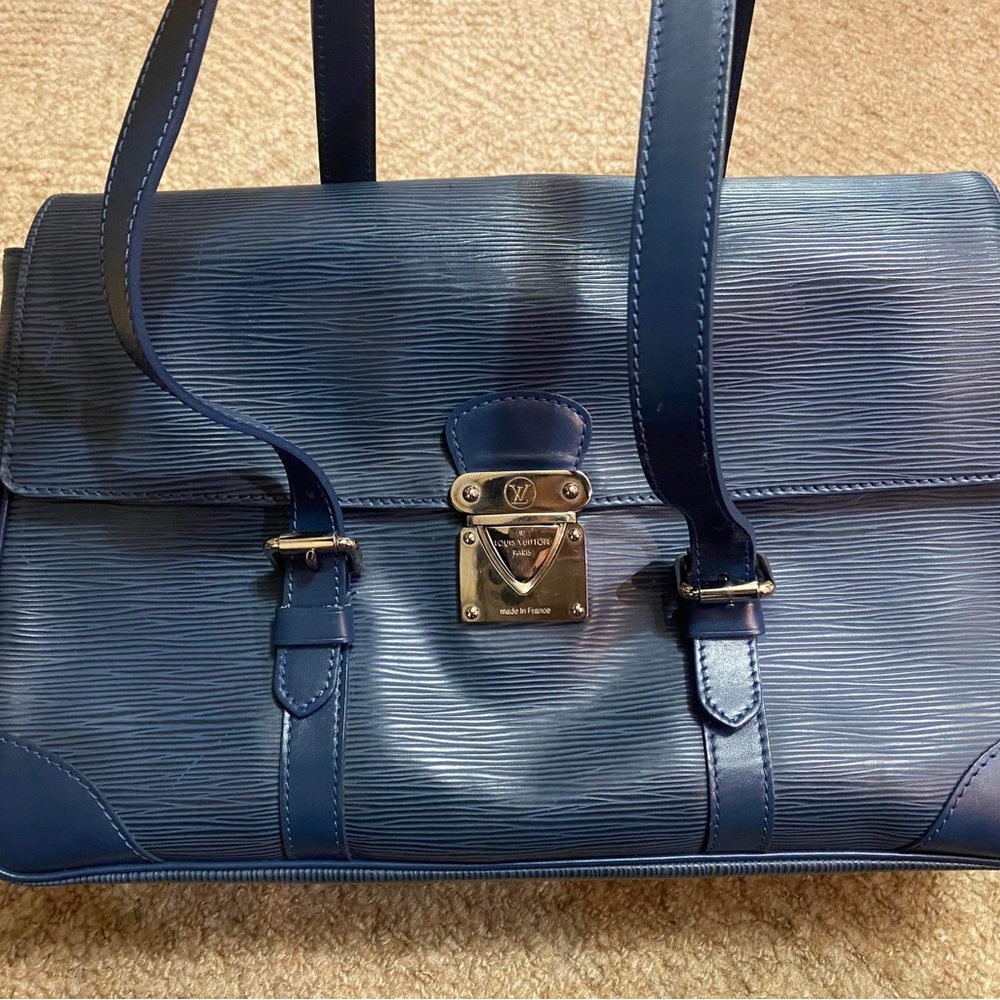 Authentic Louis Vuitton Segur MM